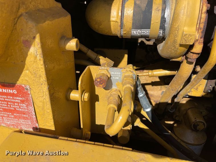 image for item NA9751 Caterpillar 953 loader