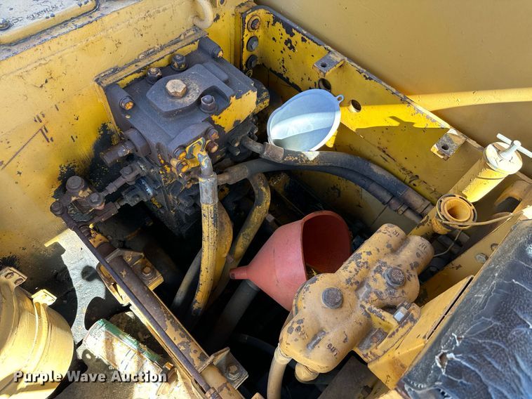 image for item NA9761 1971 Fiat-Allis 21-B dozer
