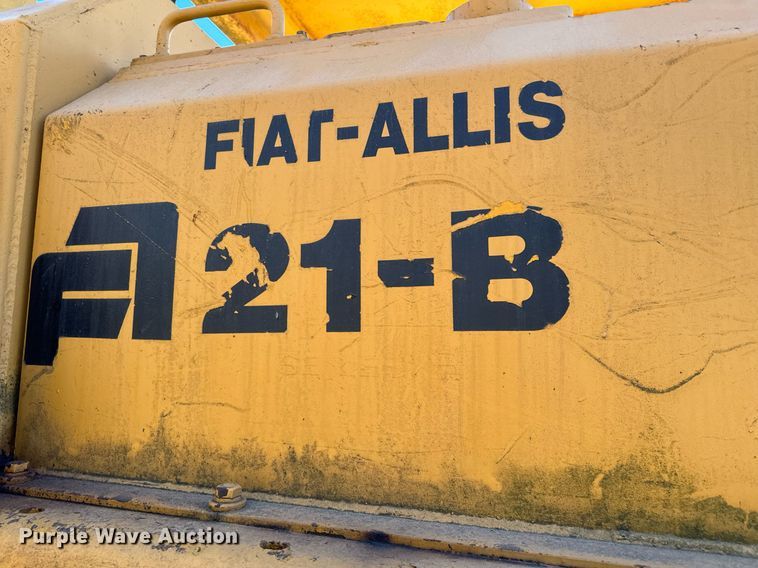 image for item NA9761 1971 Fiat-Allis 21-B dozer