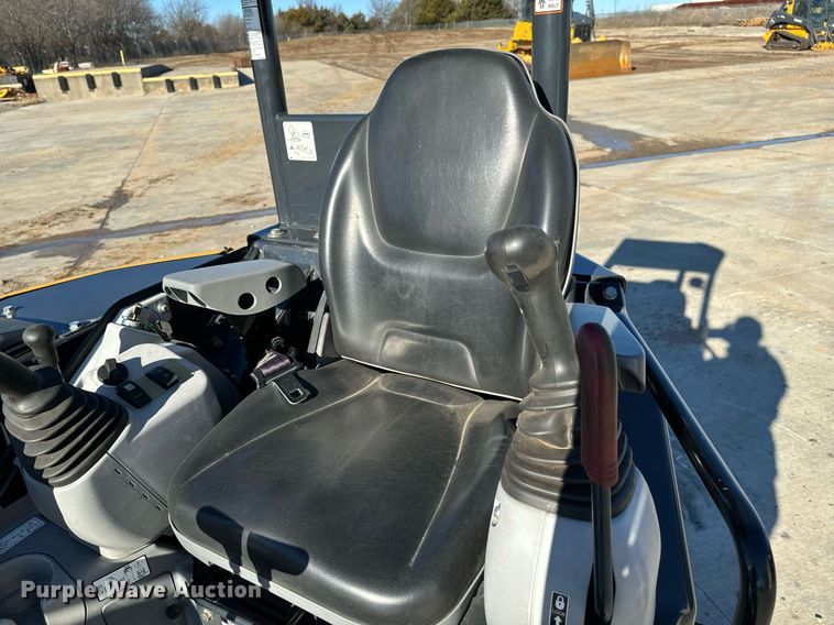 image for item NA9785 2020 John Deere 35G mini excavator