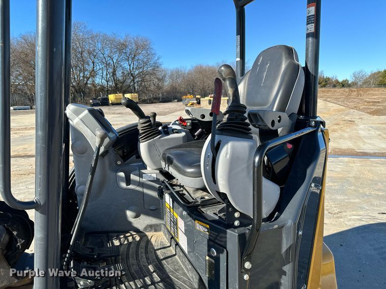 image for item NA9786 2020 John Deere 35G mini excavator