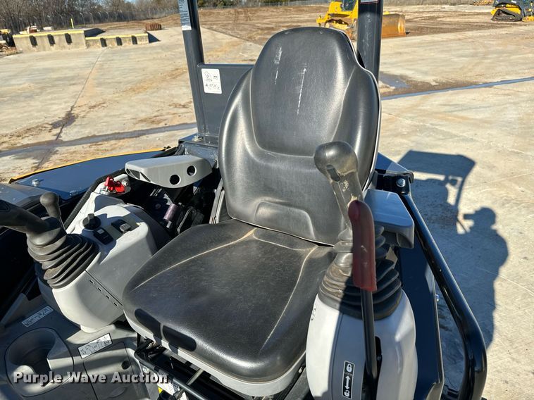 image for item NA9786 2020 John Deere 35G mini excavator