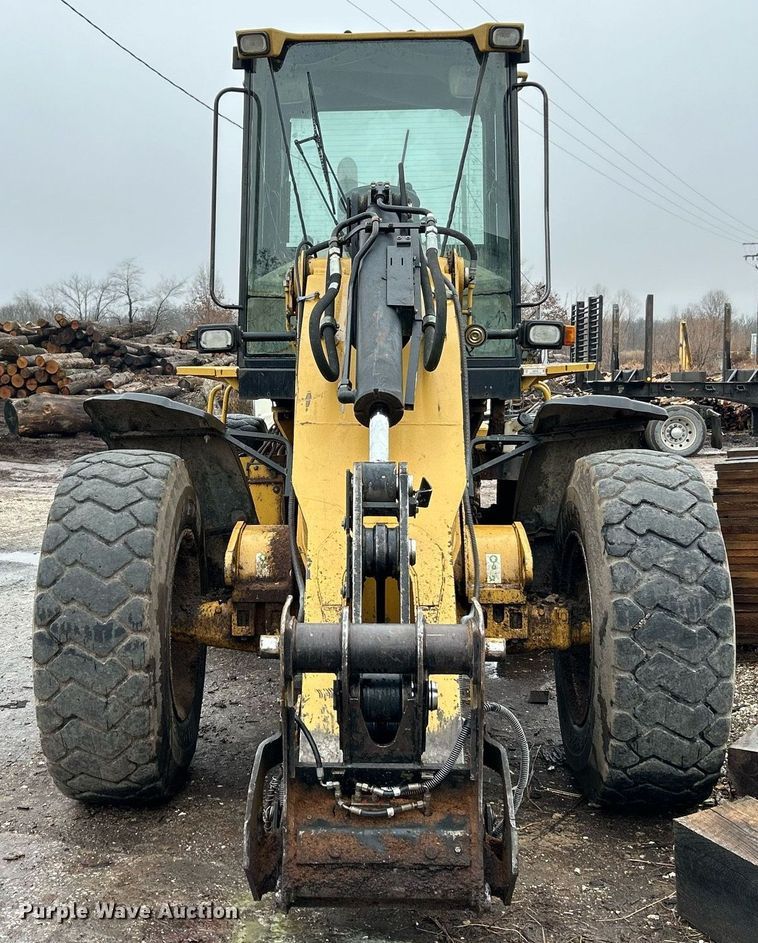 image for item NE9749 2003 Caterpillar 924G wheel loader
