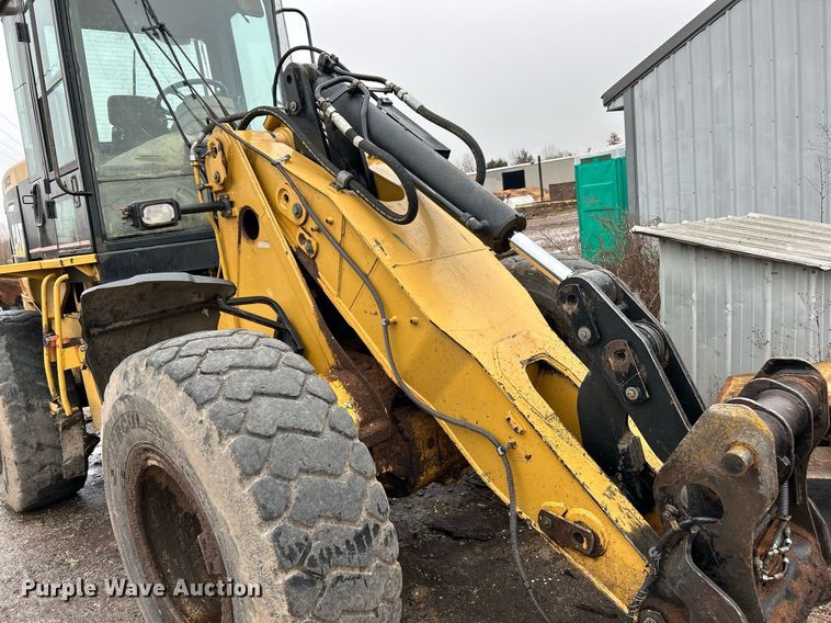 image for item NE9749 2003 Caterpillar 924G wheel loader