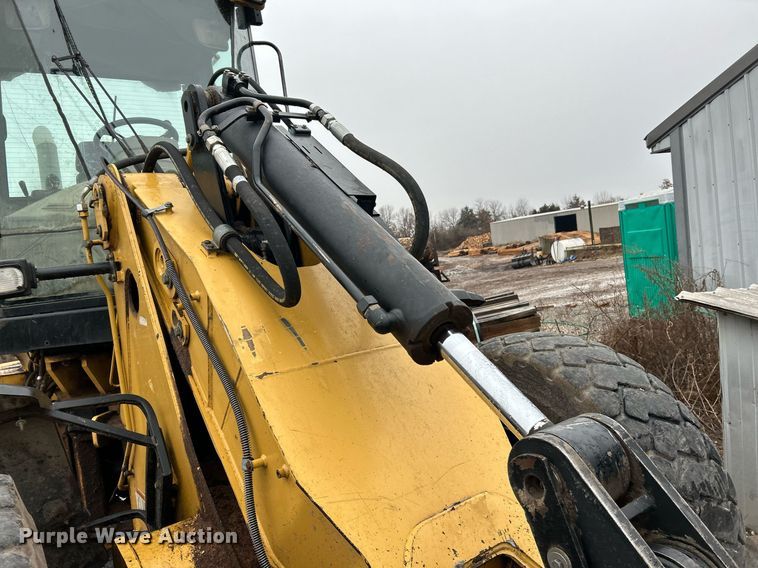 image for item NE9749 2003 Caterpillar 924G wheel loader