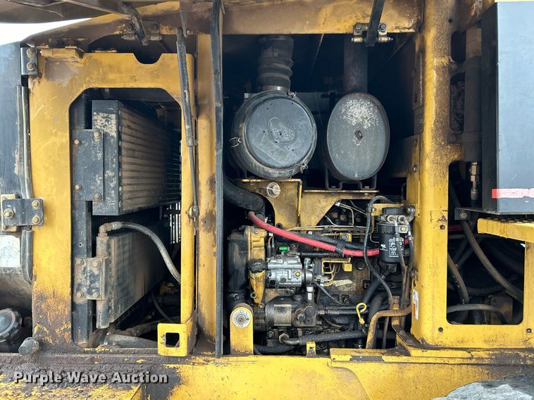 image for item NE9749 2003 Caterpillar 924G wheel loader