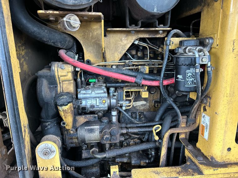 image for item NE9749 2003 Caterpillar 924G wheel loader