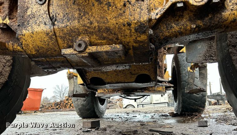 image for item NE9749 2003 Caterpillar 924G wheel loader