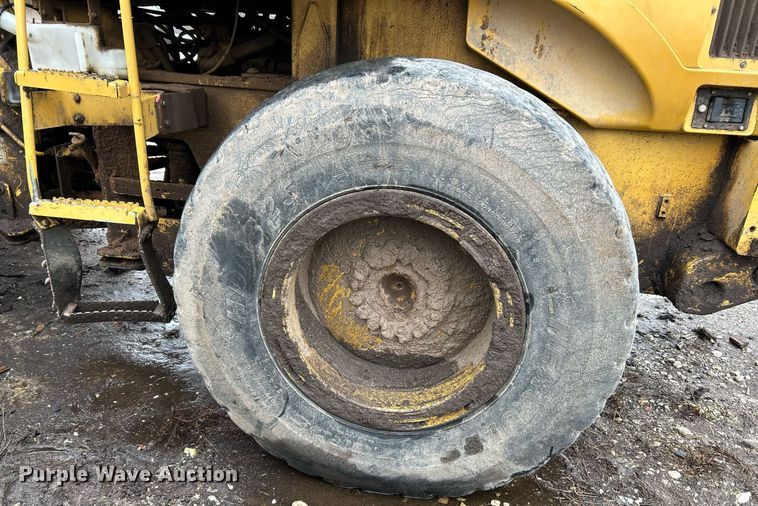 image for item NE9749 2003 Caterpillar 924G wheel loader