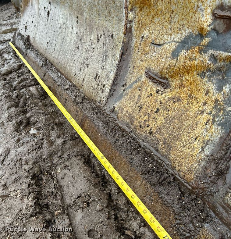 image for item NE9752 1965 Caterpillar D6C dozer