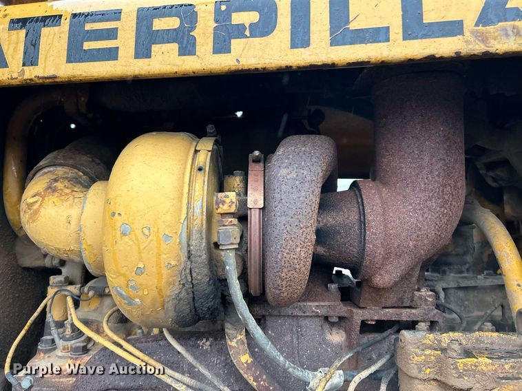 image for item NE9752 1965 Caterpillar D6C dozer