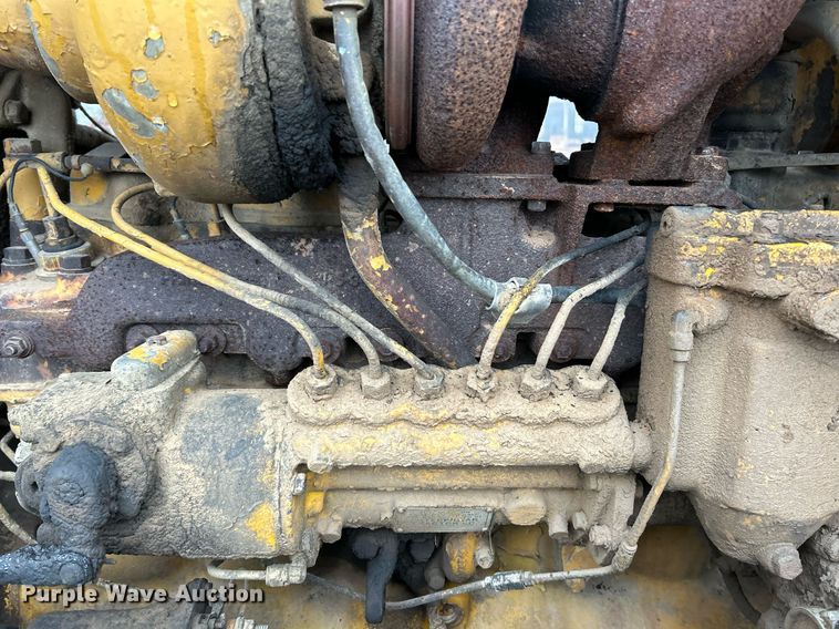 image for item NE9752 1965 Caterpillar D6C dozer