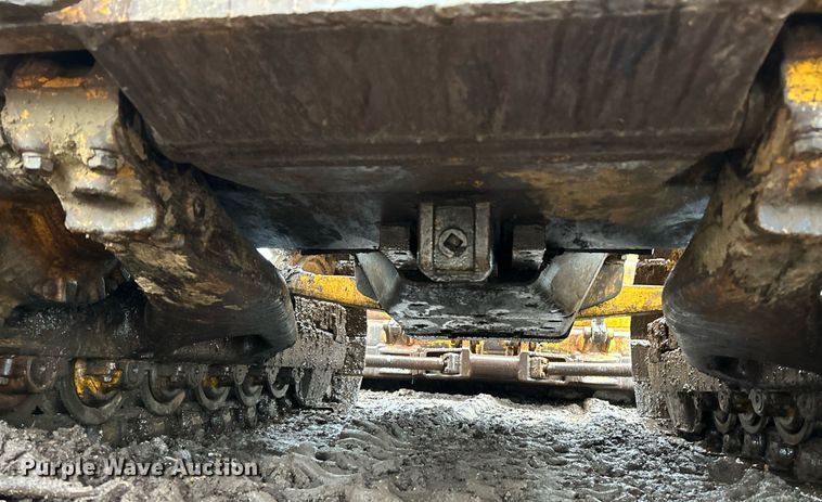 image for item NE9752 1965 Caterpillar D6C dozer