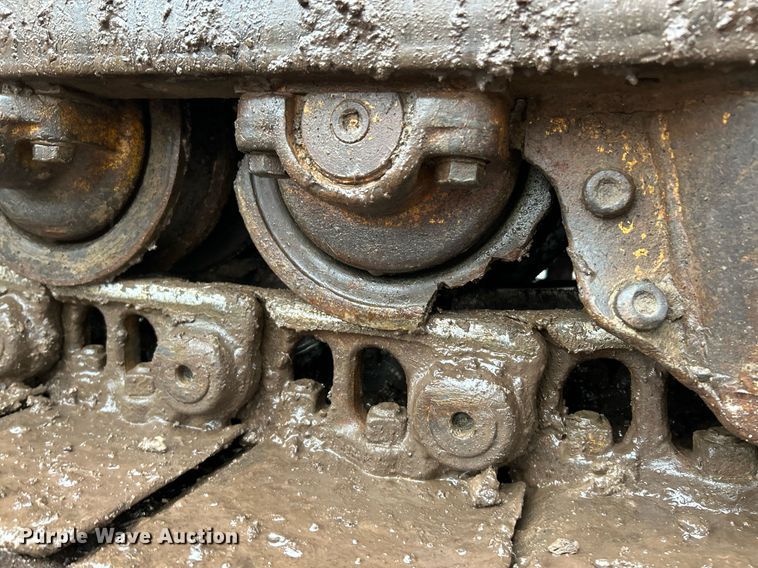 image for item NE9752 1965 Caterpillar D6C dozer