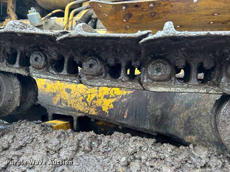 image for item NE9752 1965 Caterpillar D6C dozer