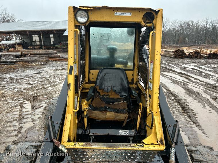 image for item NE9753 1993 New Holland L783 skid steer loader