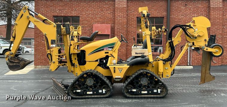 image for item NE9780 2010 Vermeer RTX750 vibratory cable plow