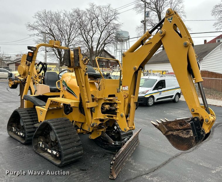 image for item NE9780 2010 Vermeer RTX750 vibratory cable plow