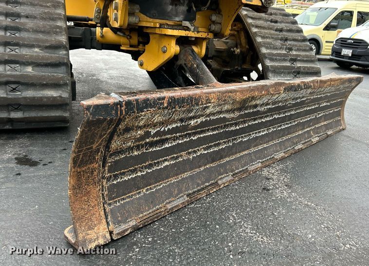 image for item NE9780 2010 Vermeer RTX750 vibratory cable plow