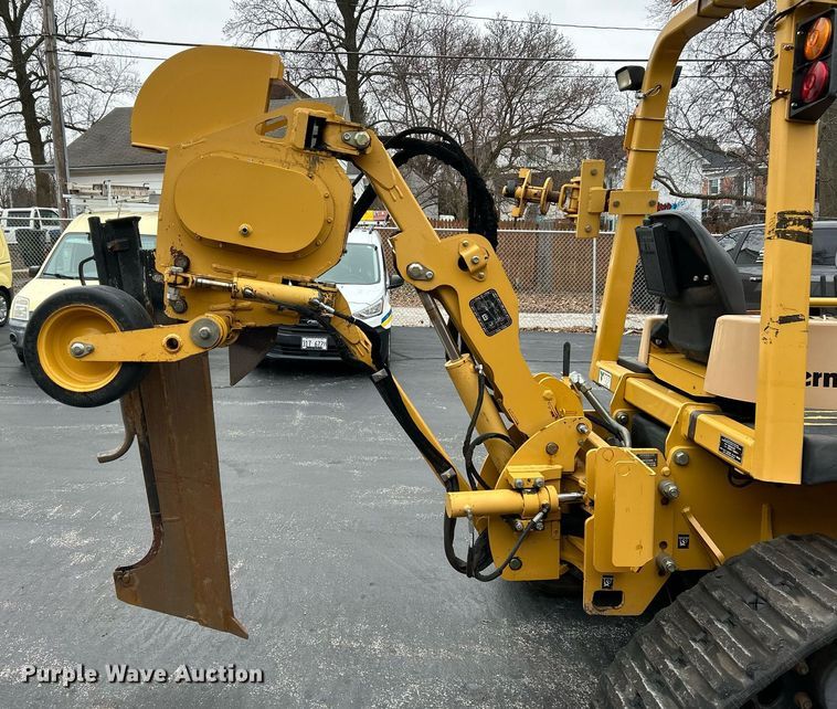 image for item NE9780 2010 Vermeer RTX750 vibratory cable plow