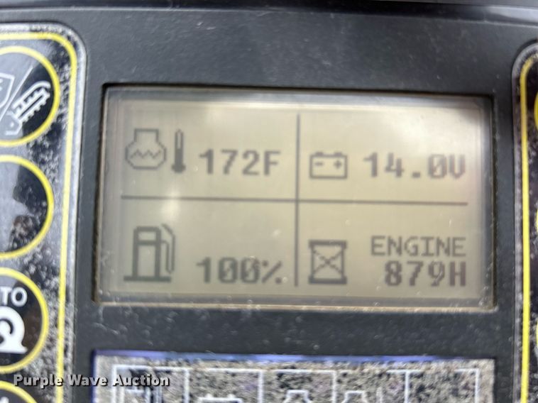 image for item NE9780 2010 Vermeer RTX750 vibratory cable plow