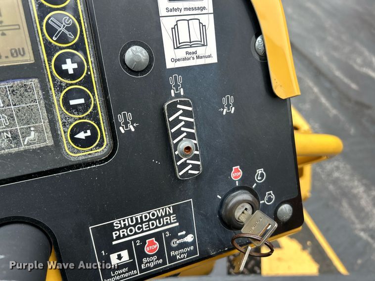 image for item NE9780 2010 Vermeer RTX750 vibratory cable plow