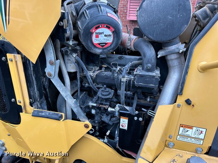 image for item NE9780 2010 Vermeer RTX750 vibratory cable plow