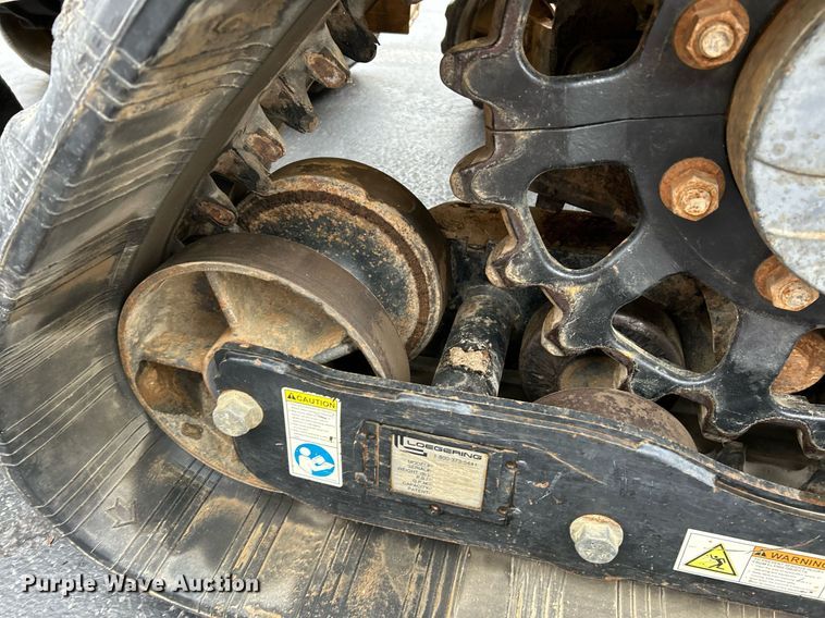 image for item NE9780 2010 Vermeer RTX750 vibratory cable plow