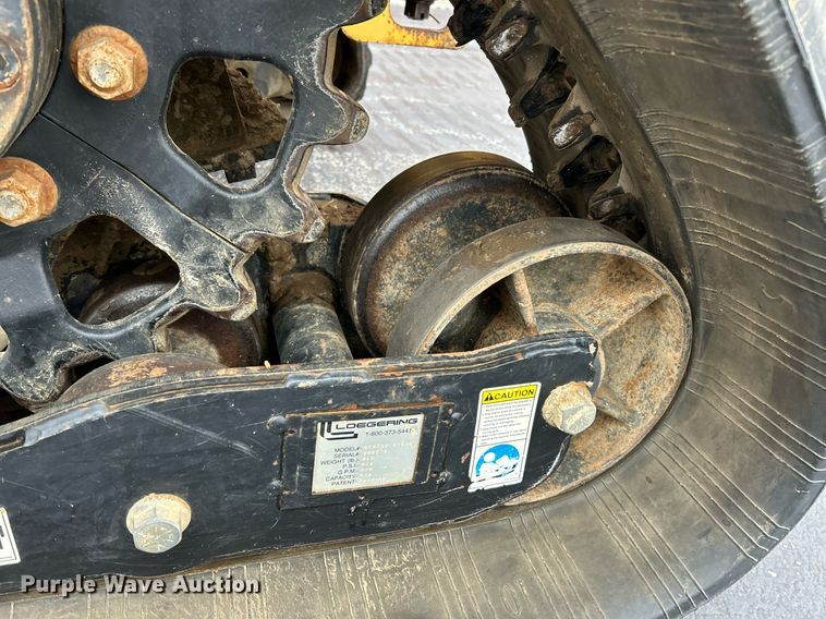 image for item NE9780 2010 Vermeer RTX750 vibratory cable plow