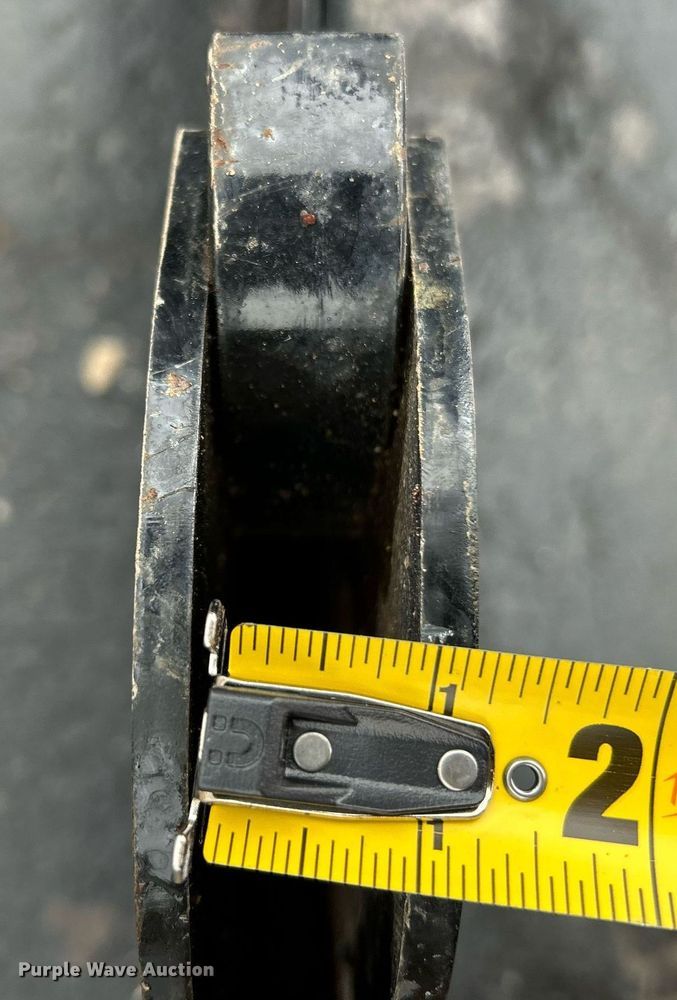 image for item NE9780 2010 Vermeer RTX750 vibratory cable plow