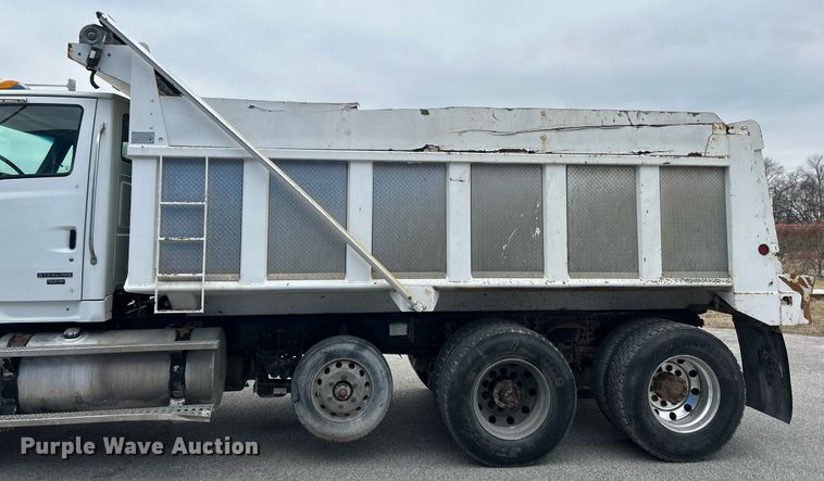 image for item NE9782 2007 Sterling  L8500 dump truck