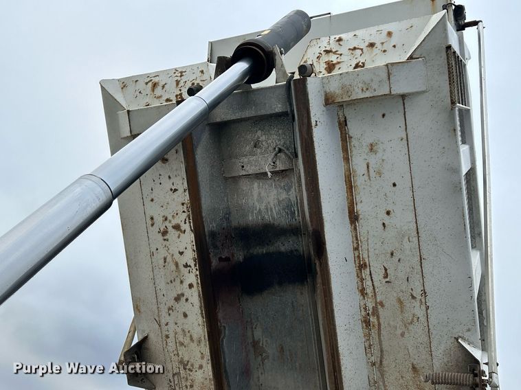 image for item NE9782 2007 Sterling  L8500 dump truck