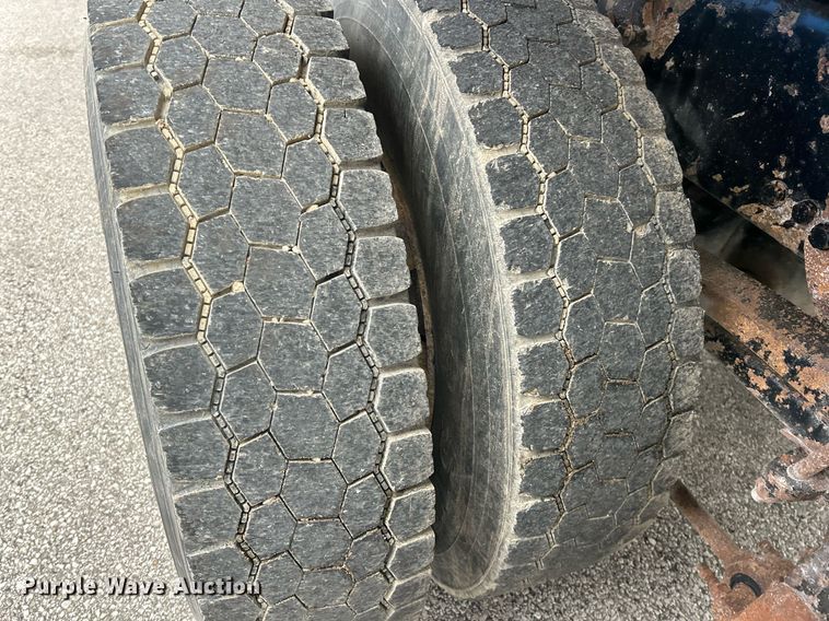 image for item NE9782 2007 Sterling  L8500 dump truck