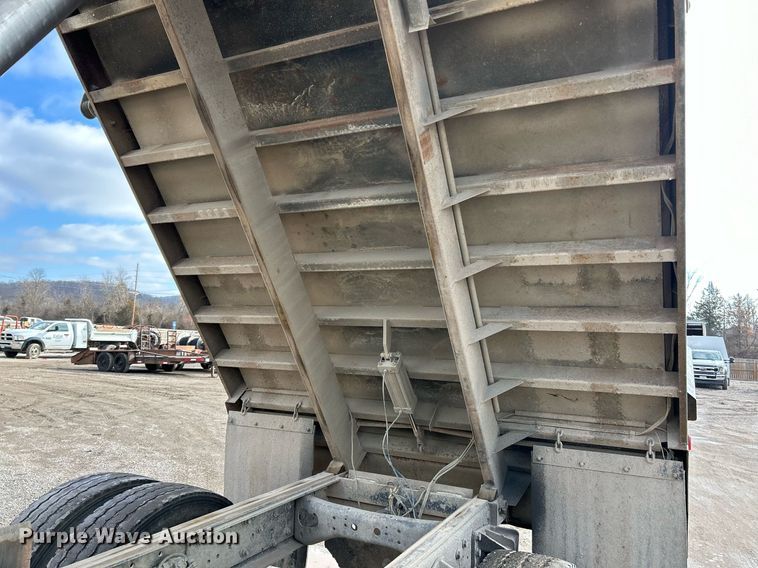 image for item NE9784 2009 International 4400 SBA dump truck