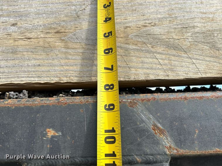 image for item NE9784 2009 International 4400 SBA dump truck