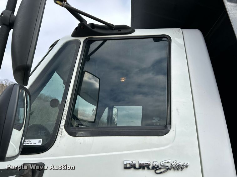 image for item NE9784 2009 International 4400 SBA dump truck