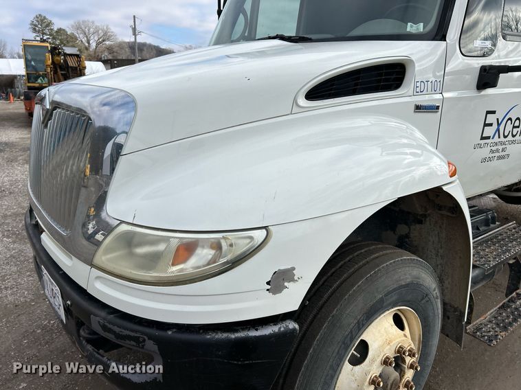 image for item NE9784 2009 International 4400 SBA dump truck