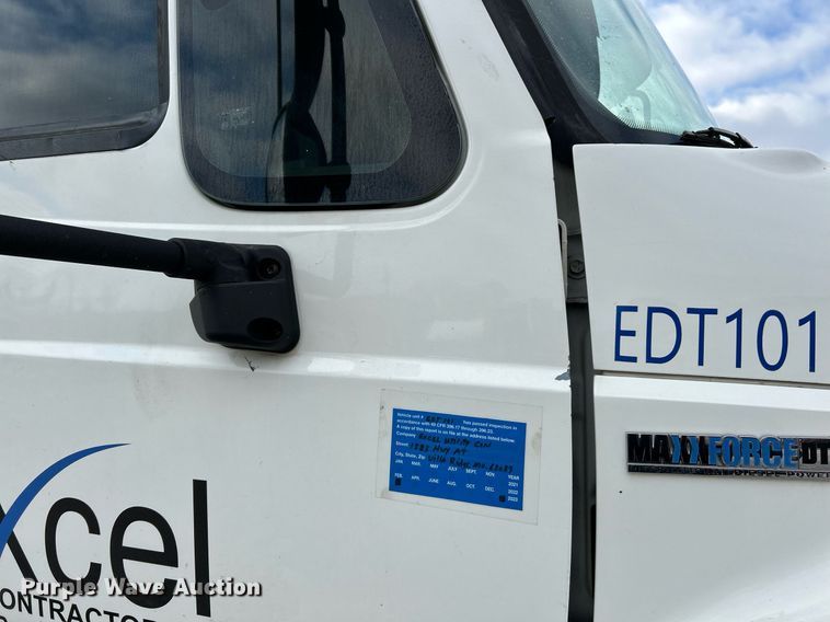 image for item NE9784 2009 International 4400 SBA dump truck