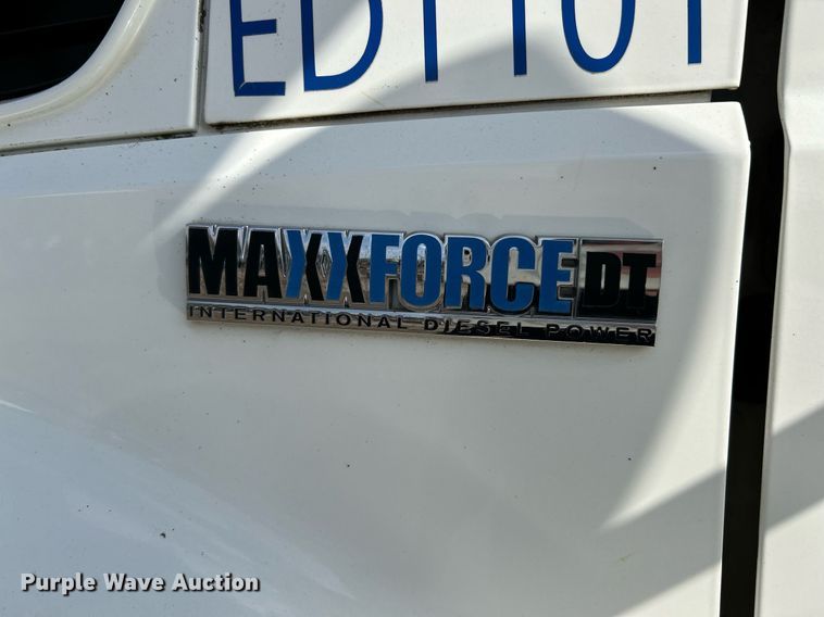 image for item NE9784 2009 International 4400 SBA dump truck