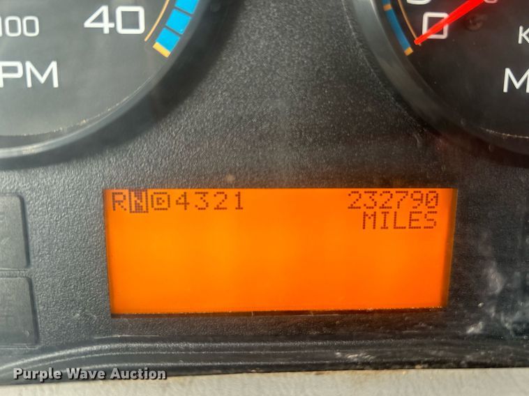 image for item NE9784 2009 International 4400 SBA dump truck