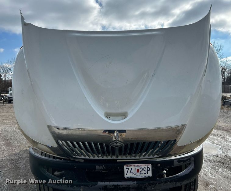 image for item NE9784 2009 International 4400 SBA dump truck