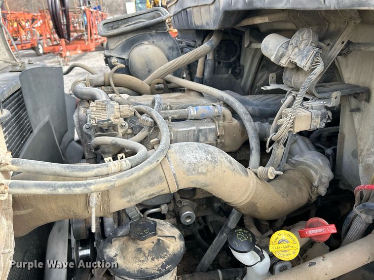 image for item NE9784 2009 International 4400 SBA dump truck