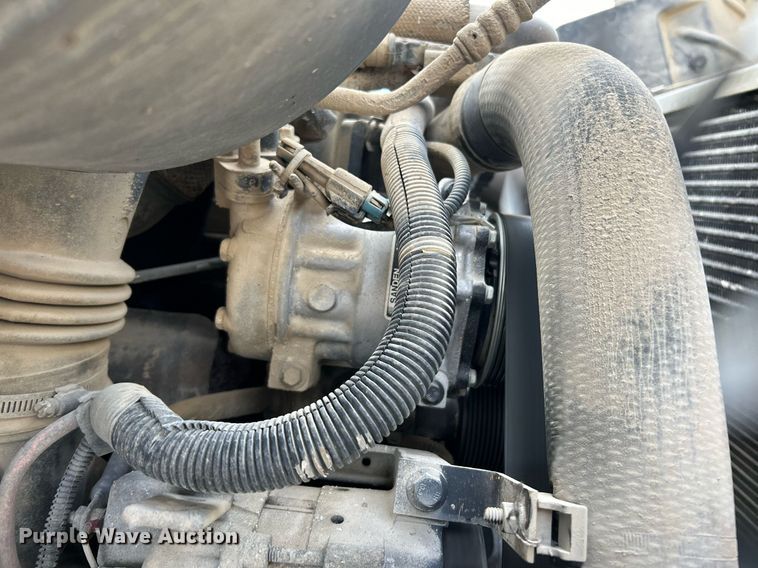 image for item NE9784 2009 International 4400 SBA dump truck