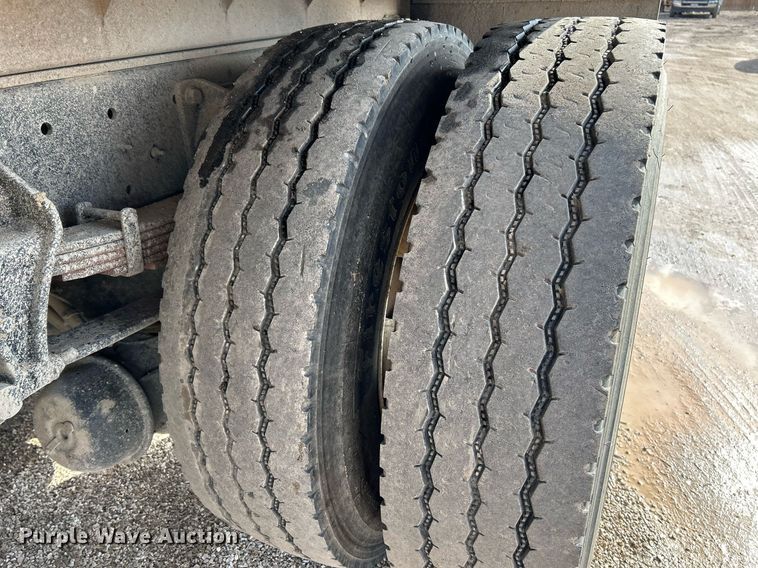 image for item NE9784 2009 International 4400 SBA dump truck