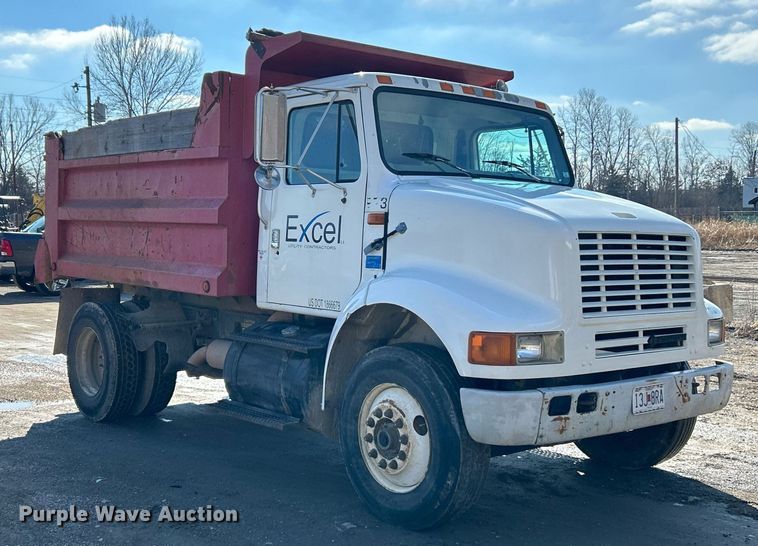 image for item NE9785 1997 International 8100 dump truck