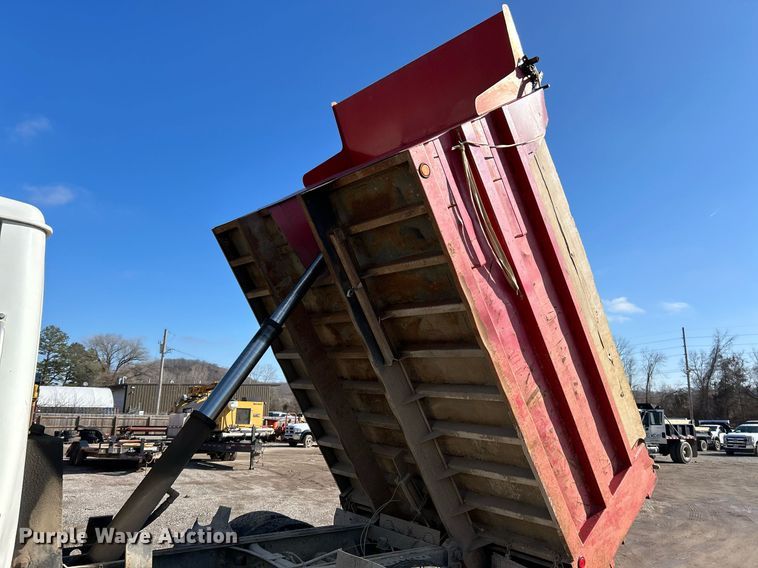 image for item NE9785 1997 International 8100 dump truck