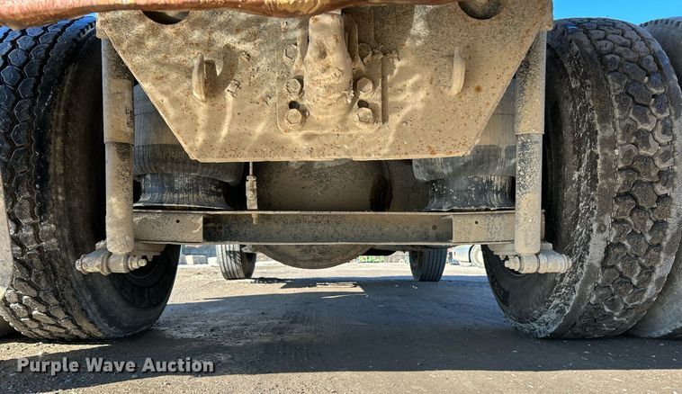 image for item NE9785 1997 International 8100 dump truck