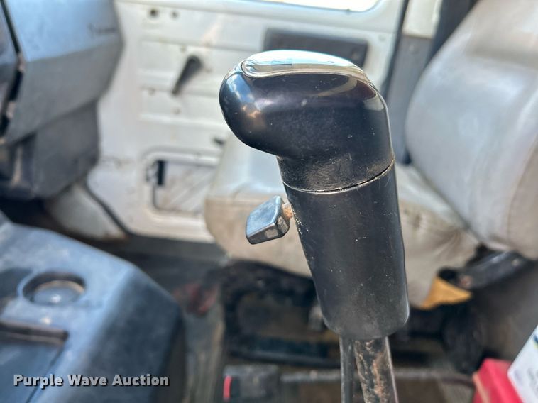 image for item NE9785 1997 International 8100 dump truck