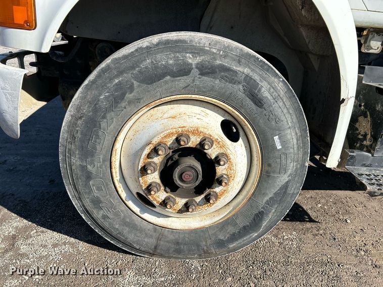 image for item NE9785 1997 International 8100 dump truck