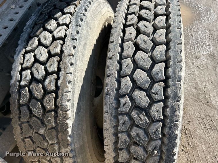 image for item NE9785 1997 International 8100 dump truck